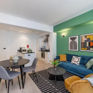 https://apt-kula-tower-bridge.cambridgehotelsuk.com