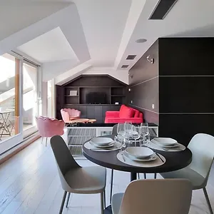 https://italianway-corso-venezia-7.it-lombardy.com
